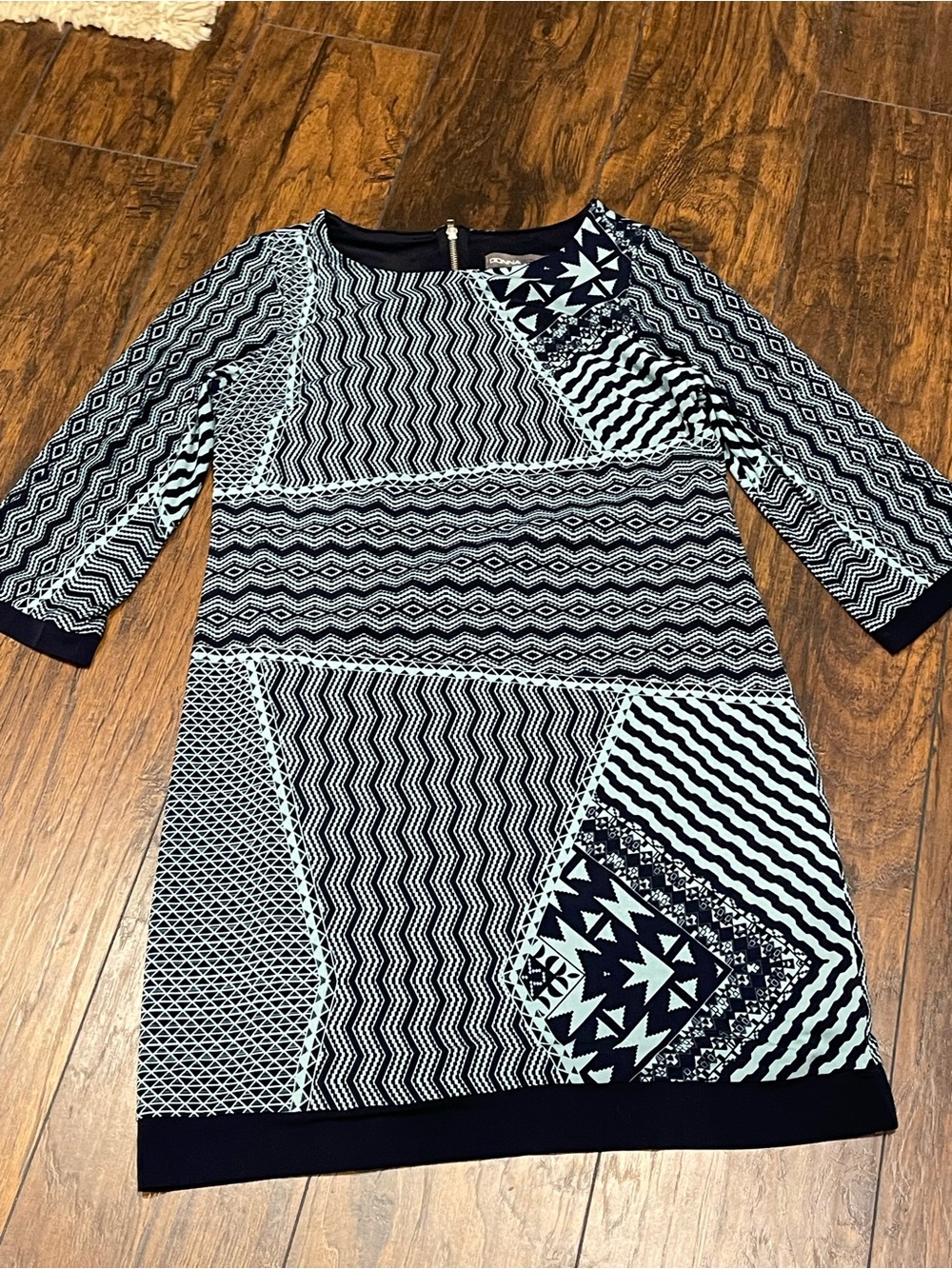Donna Ricco Black and light blue Long Sleeve Patterned Shift Dress
